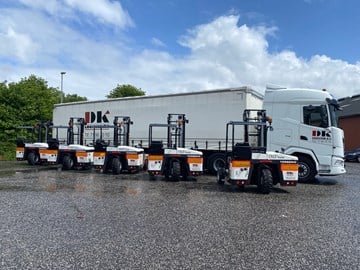 Truck-mounted forklifts on the move: Highlights from......